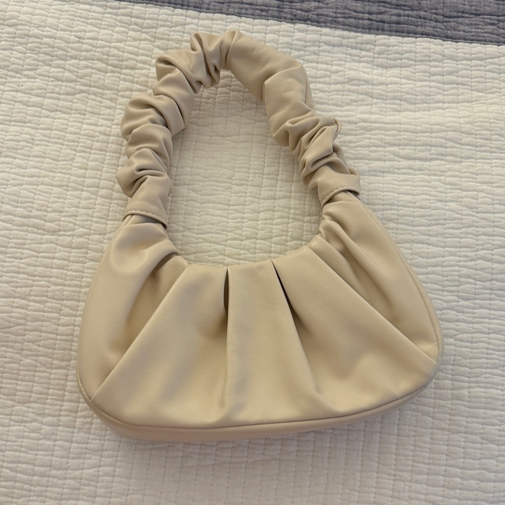 Elegant Cream Women's Bag - Picture 1 of 5